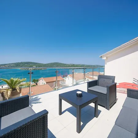 Kornati Paradise Bella Olimpia * ティスノ