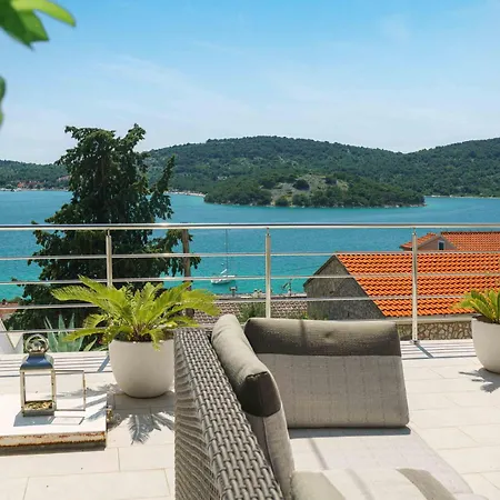 Kornati Paradise Bella Olimpia * ティスノ
