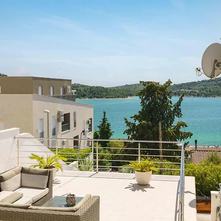 Kornati Paradise Bella Olimpia ティスノ